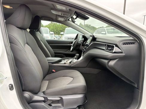 Used 2023 Toyota Camry LE FWD image 17