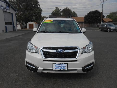 Used 2018 Subaru Forester 2.5i Premium AWD/4WD image 4
