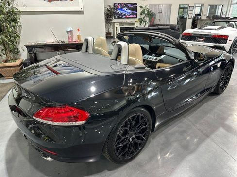 Used 2009 BMW Z4 sDrive35i RWD image 25