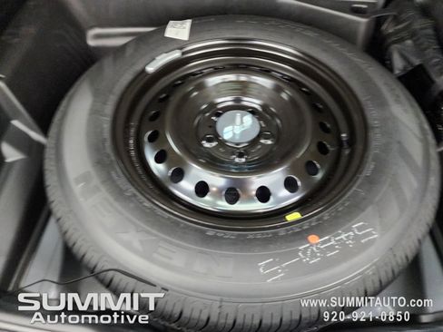 New 2025 Jeep Grand Cherokee Limited w/ Black Appearance Package image 29