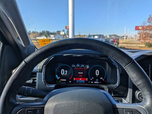 Used 2023 Ford F150 Lariat w/ Trailer Tow Package image 30