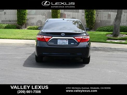 Used 2016 Toyota Camry LE FWD image 5