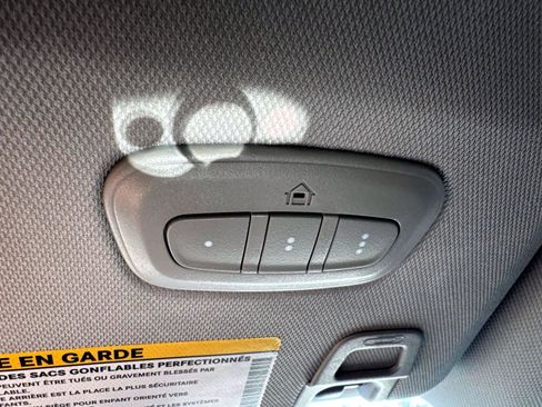 Used 2023 Jeep Grand Cherokee Limited w/ Black Appearance Package image 14