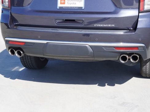 Used 2023 Chevrolet Suburban Premier image 11