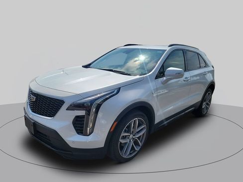 Used 2023 Cadillac XT4 Sport FWD image 7