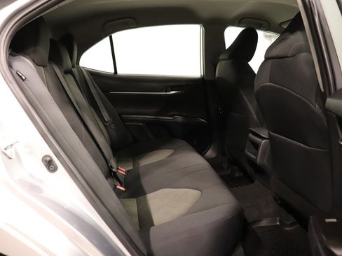 Used 2022 Toyota Camry LE image 20