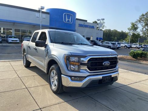 Used 2023 Ford F150 XLT RWD image 2