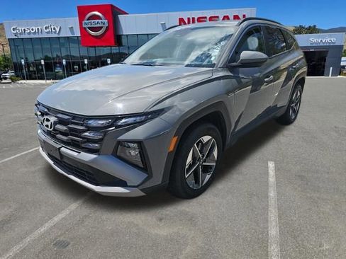 Used 2025 Hyundai Tucson SEL AWD/4WD image 3