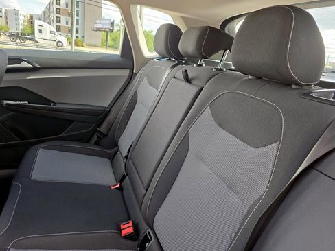 Certified 2024 Volkswagen Taos S FWD image 32