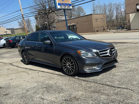 Used 2016 Mercedes-Benz E 350 4MATIC Sedan image 8