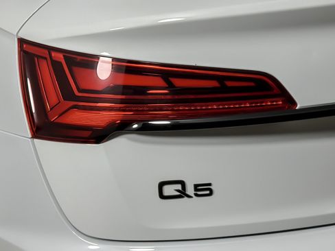Used 2023 Audi Q5 2.0T Prestige w/ Prestige Package AWD/4WD image 27