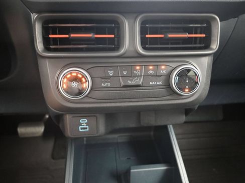 Certified 2022 Ford Maverick XLT FWD image 17