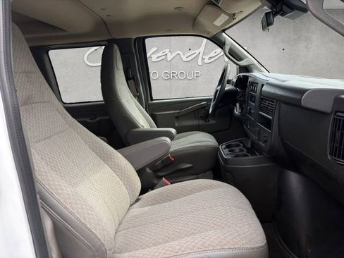Certified 2025 Chevrolet Express 3500 LT w/ LT Preferred Equipment Group RWD image 21