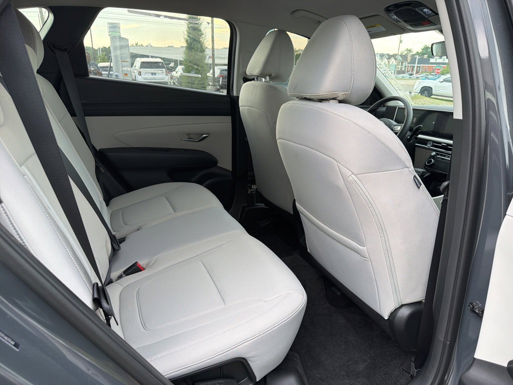 Used 2026 Hyundai Tucson SEL Plus FWD image 12
