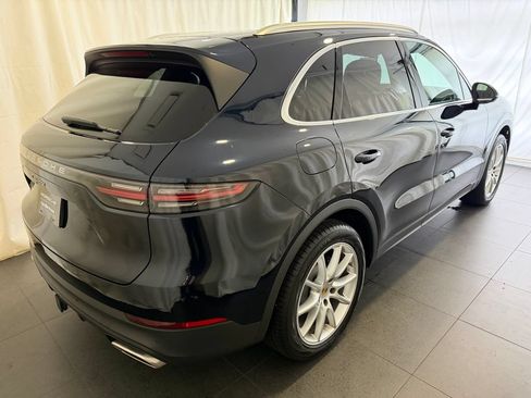 Certified 2022 Porsche Cayenne AWD/4WD image 9
