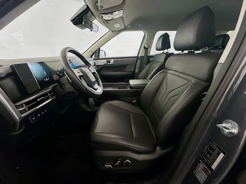 Used 2025 Hyundai Santa Fe SEL image 13