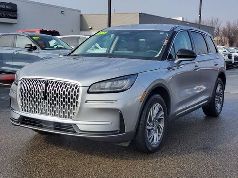 Certified 2023 Lincoln Corsair Standard w/ Equipment Group 101A image 2