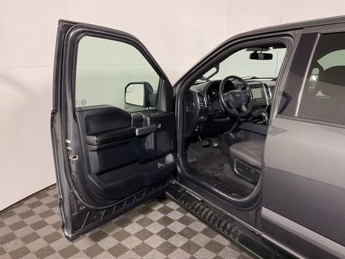 Used 2018 Ford F150 XLT w/ Equipment Group 302A Luxury AWD/4WD image 19