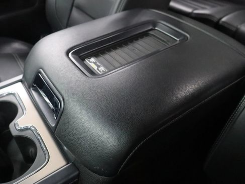 Used 2016 GMC Sierra 1500 Denali w/ Enhanced Driver Alert Package AWD/4WD image 33