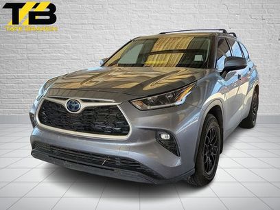 Used 2021 Toyota Highlander LE