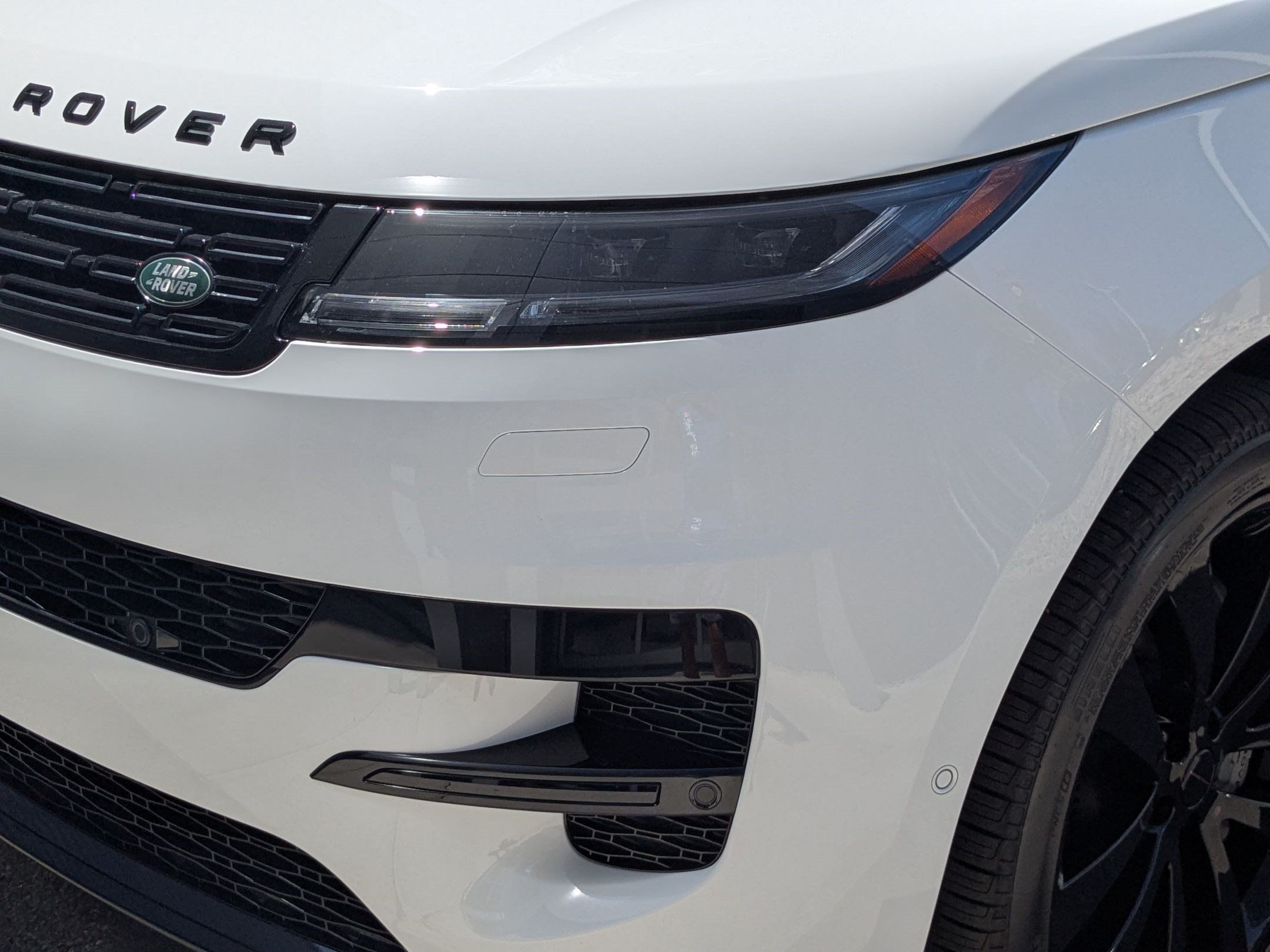 New 2026 Land Rover Range Rover Sport Dynamic SE AWD/4WD image 9