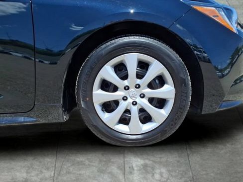 Used 2025 Toyota Corolla LE FWD image 9
