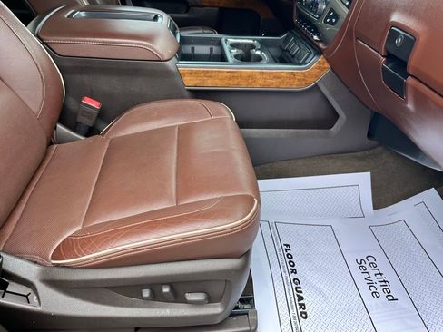 Used 2015 Chevrolet Silverado 1500 High Country w/ High Country Premium Package image 29