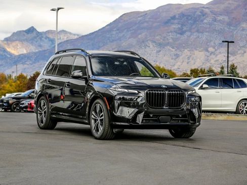 New 2026 BMW X7 xDrive40i w/ M Sport Package image 7