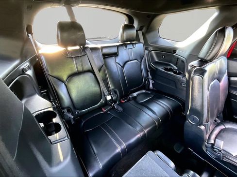 Used 2025 Honda Pilot TrailSport image 20