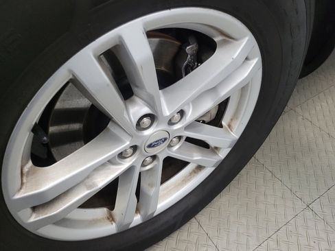 Used 2020 Ford Explorer XLT w/ Comfort Package image 31