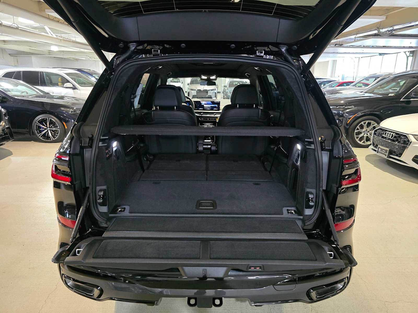 Used 2026 BMW X7 xDrive40i w/ Executive Package AWD/4WD image 47