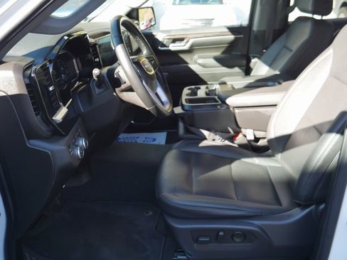 Used 2024 GMC Sierra 1500 SLT image 8