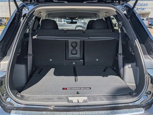 New 2025 Mitsubishi Outlander ES image 27