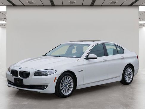 Used 2013 BMW 535i xDrive Sedan AWD/4WD image 2