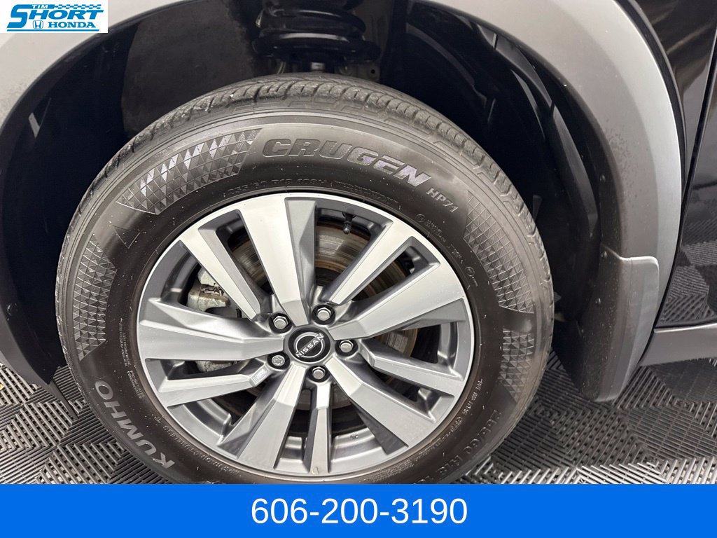 Used 2024 Nissan Pathfinder SL AWD/4WD image 14