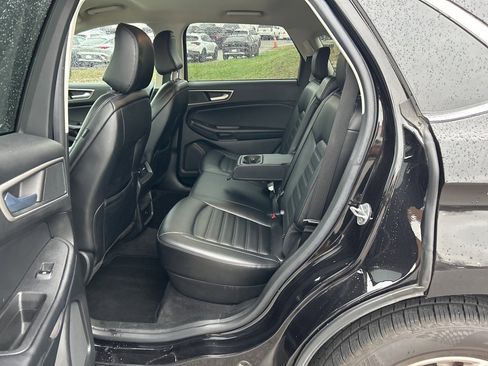 Used 2023 Ford Edge SEL image 11