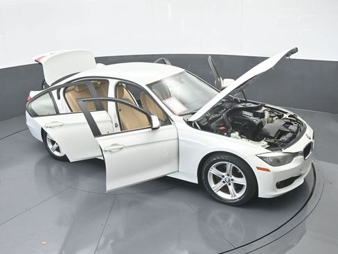 Used 2014 BMW 320i Sedan image 65
