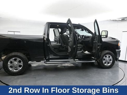Used 2024 RAM 2500 Big Horn image 32