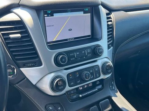 Used 2019 GMC Yukon XL SLT AWD/4WD image 17