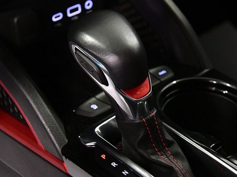 Used 2021 Chevrolet TrailBlazer RS w/ Convenience Package image 23