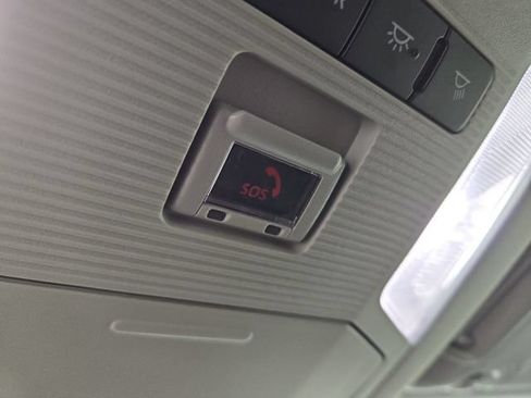 Used 2025 Toyota RAV4 XLE AWD/4WD image 27