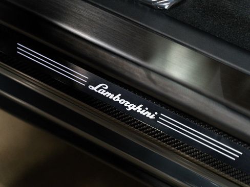 Used 2023 Lamborghini Urus S AWD/4WD image 10