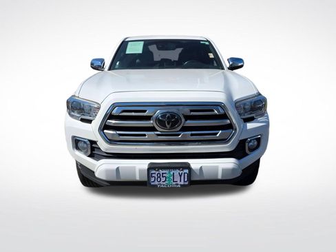 Used 2019 Toyota Tacoma Limited AWD/4WD image 3