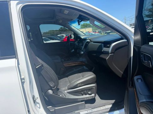 Used 2019 Chevrolet Tahoe Premier AWD/4WD image 25