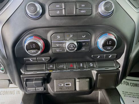 Used 2021 GMC Sierra 1500 Elevation AWD/4WD image 22