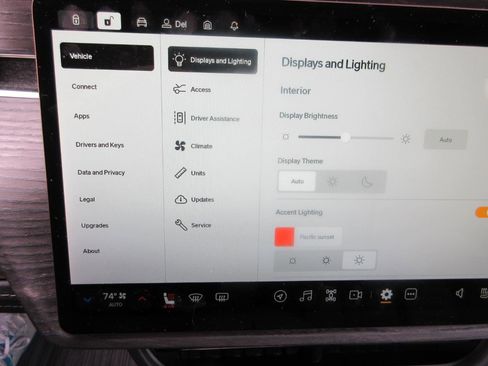 Used 2023 Rivian R1S Launch Edition image 66