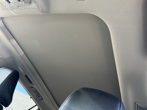 Used 2020 Toyota Highlander Platinum FWD image 12