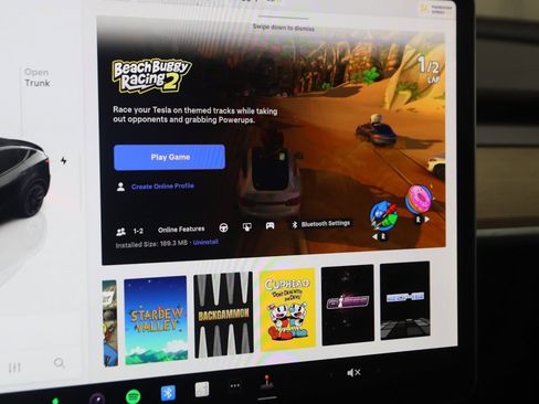 Used 2025 Tesla Model Y Long Range image 35