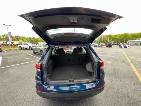 Used 2023 Chevrolet Equinox LS w/ Driver Confidence II Package AWD/4WD image 12