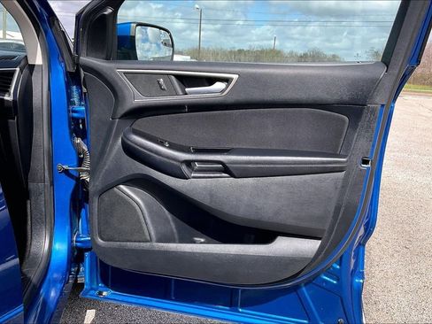 Used 2018 Ford Edge SEL image 29
